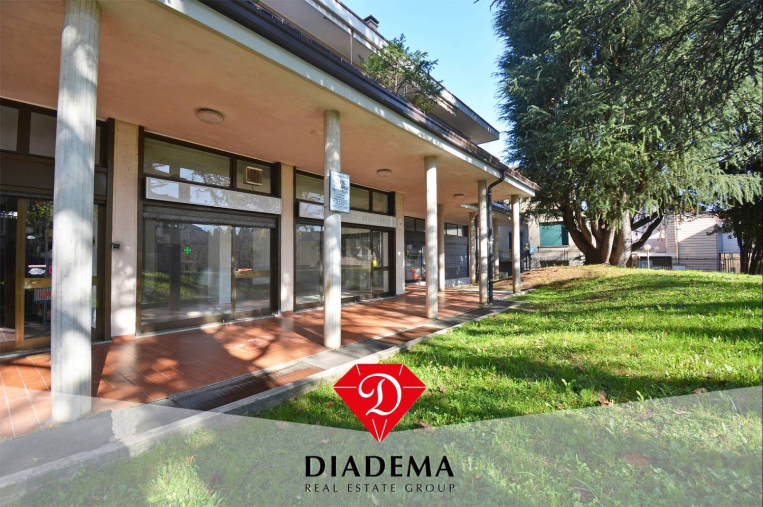 Коммерческая недвижимость с 1 комнатой в Альбидзате, Италия № 70909