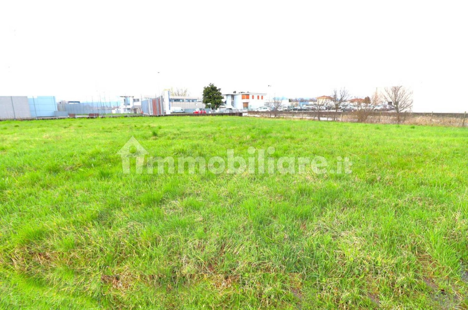 Земельный участок 1290м² в Порденоне, Италия № 214441