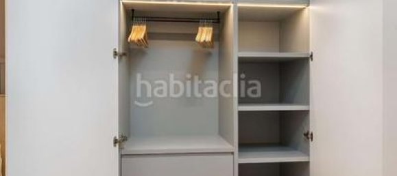 Apartamento de 3 dormitorios en Madrid, Spain No. 125096 14