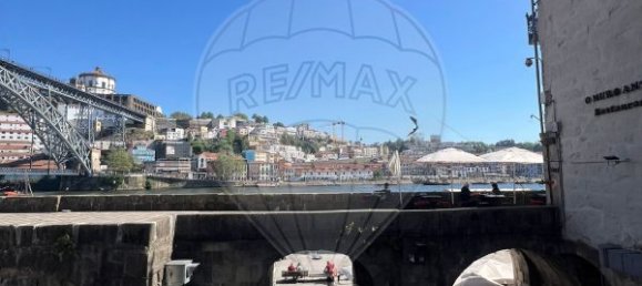 2 bedrooms Apartment in Porto, Portugal No. 38416 5