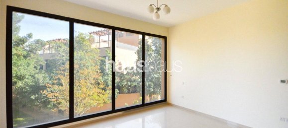 Таунхаус с 4 спальнями в Jumeirah Islands, ОАЭ № 99555 11