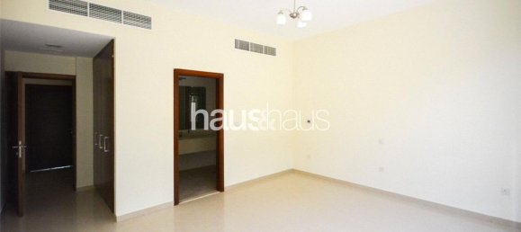 Таунхаус с 4 спальнями в Jumeirah Islands, ОАЭ № 99555 13