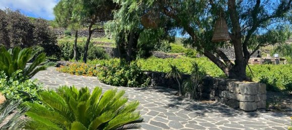 7 rooms House in Pantelleria, Italy No. 130359 4