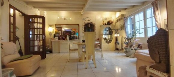 4 غرف نوم بناية في Nanterre, France رقم 308960 15