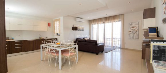 Квартира с 2 спальнями в Сан-Пауль-иль-Бахар, Мальта № 4201 5