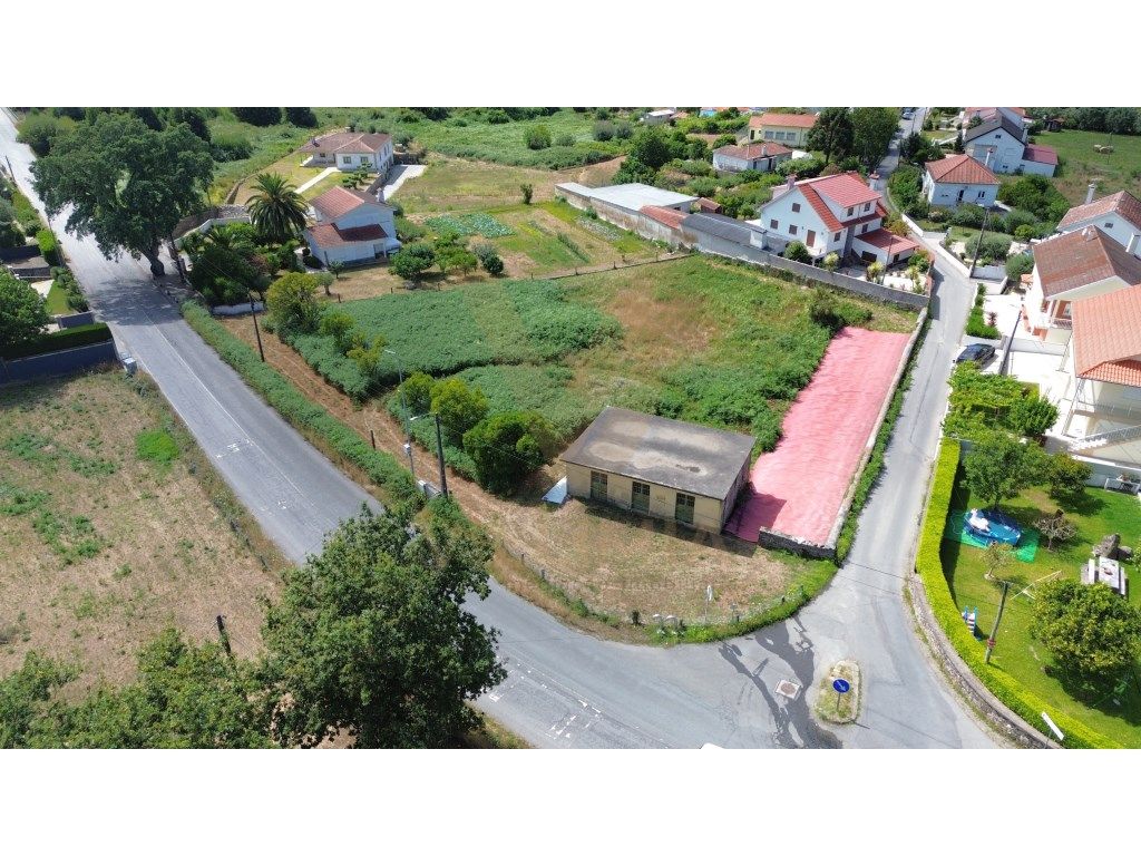 3200m² Land in Ponte de Lima, Portugal No. 224890