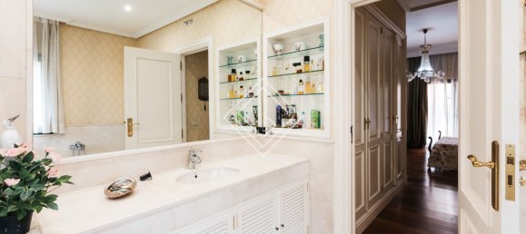 4 bedrooms Townhouse in Pozuelo de Alarcon, Spain No. 142882 3