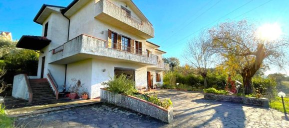 Villa de 5 dormitorios en Sora, Italy No. 56390 40