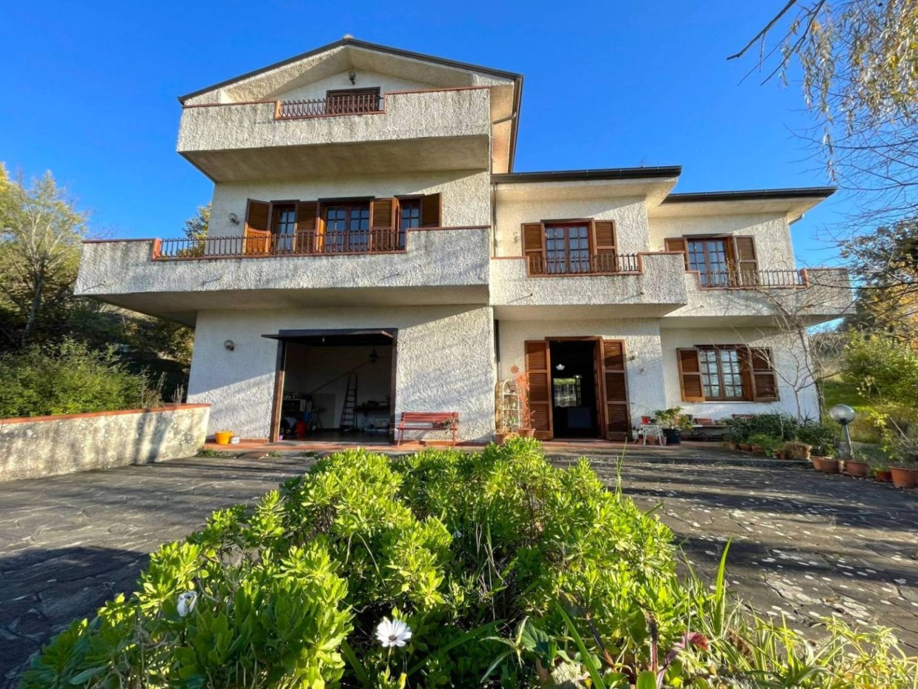 Villa de 5 dormitorios en Sora, Italy No. 56390