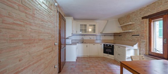 6-Zimmer Haus in Marsciano, Italy, Nr. 127724 3