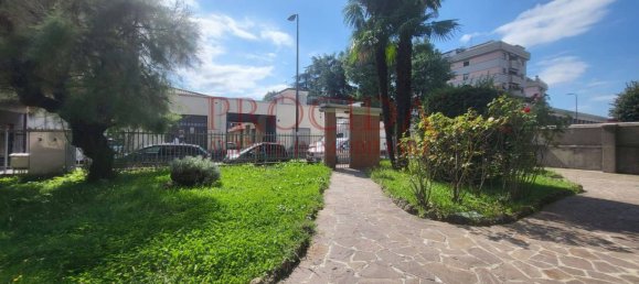 1 bedroom Apartment in Milan, Italy No. 313908 3