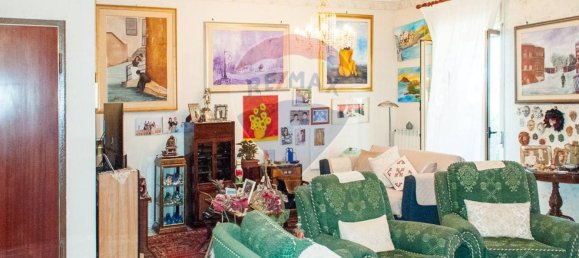 3 bedrooms Apartment in Catania, Italy No. 270536 2