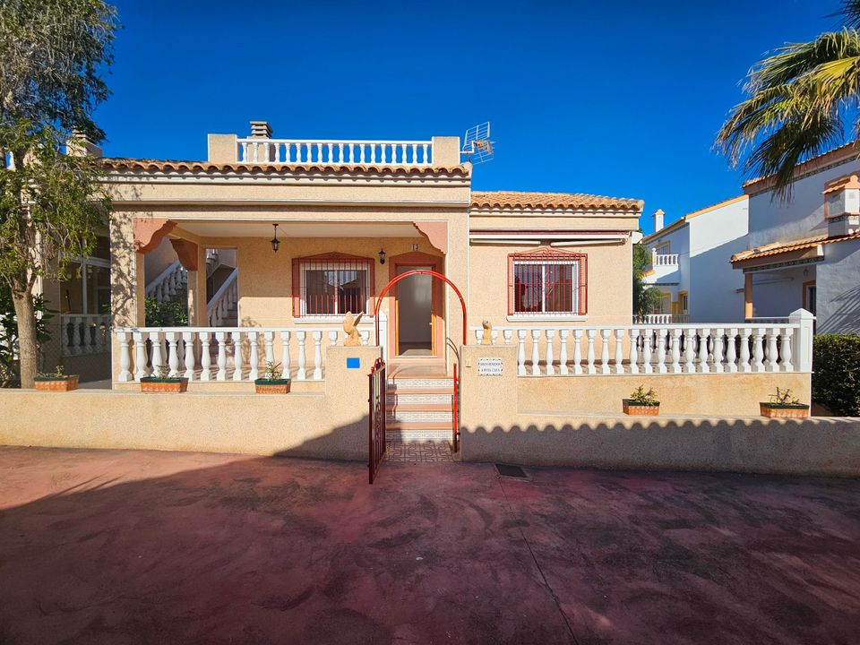 3 Schlafzimmer Villa in Algorfa, Spain, Nr. 222422
