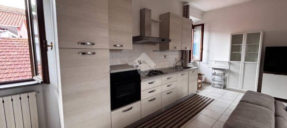 2 chambres Appartement à Malnate, Italy No. 299781 3