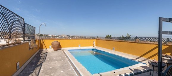 4 bedrooms Penthouse in La Zubia, Spain No. 140152 2