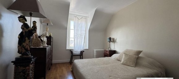 6 bedrooms House in Checy, France No. 287657 12