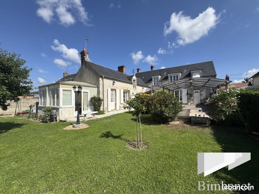 6 bedrooms House in Checy, France No. 287657