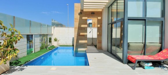 3 bedrooms Villa in Cabo Roig, Spain No. 176088 26