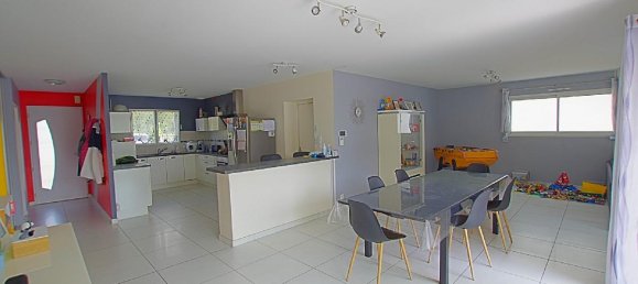 4 Schlafzimmer Haus in Sainte-Foy, France, Nr. 285479 3