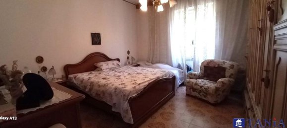 4 rooms Apartment in Carrara, Italy No. 50661 7
