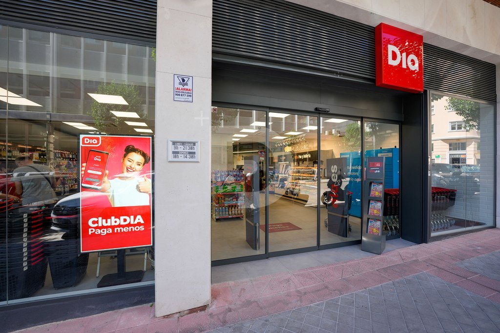 Магазин 561м² в Сан-Марти, Испания № 294132