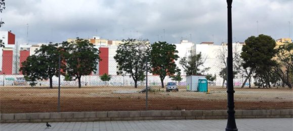 400m² Commercial property in Valencia, Spain No. 166549 11