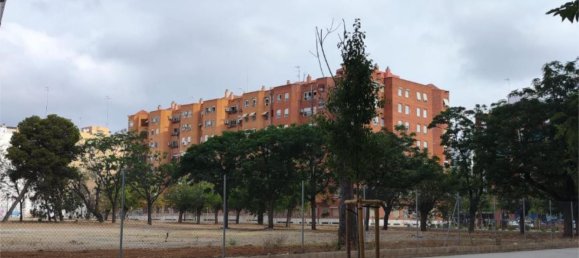 400m² Commercial property in Valencia, Spain No. 166549 12