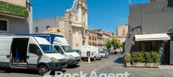 470m² Warehouse in Catania, Italy No. 294790 2