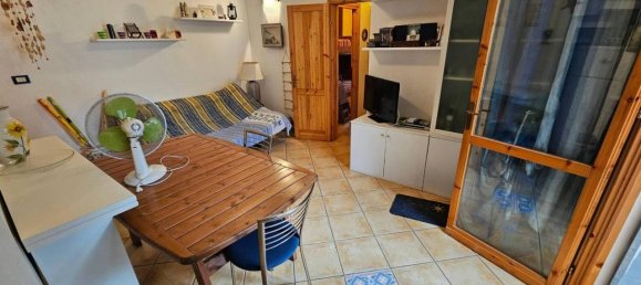 Дом с 4 комнатами в Комаккьо, Италия № 127950 12