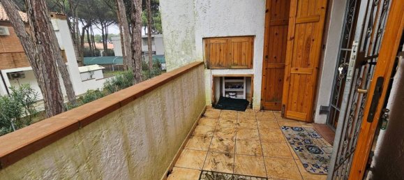 Дом с 4 комнатами в Комаккьо, Италия № 127950 8