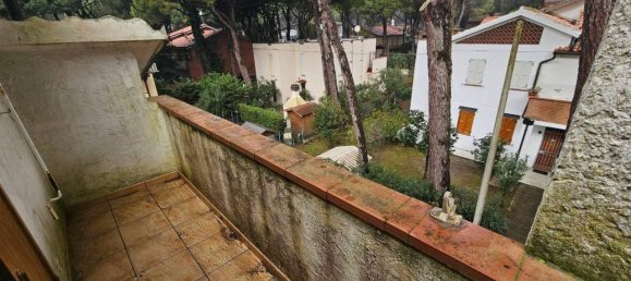 Дом с 4 комнатами в Комаккьо, Италия № 127950 30