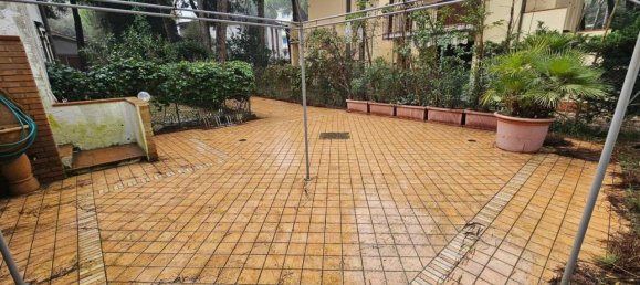 Дом с 4 комнатами в Комаккьо, Италия № 127950 2