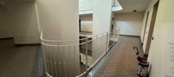 3 rooms Apartment in Cardano al Campo, Italy No. 3207 8