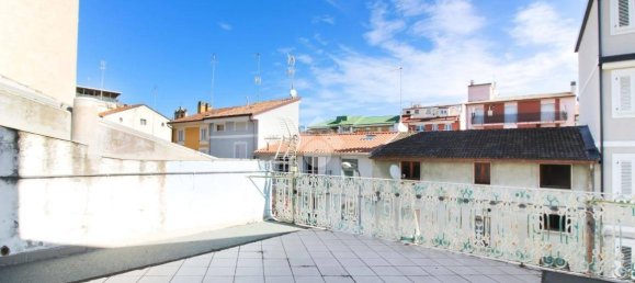 5 bedrooms House in Porto San Giorgio, Italy No. 166462 10