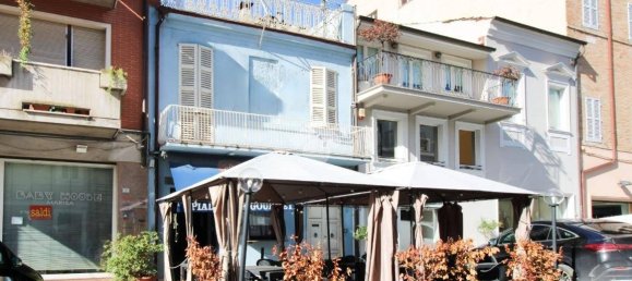 5 bedrooms House in Porto San Giorgio, Italy No. 166462 2