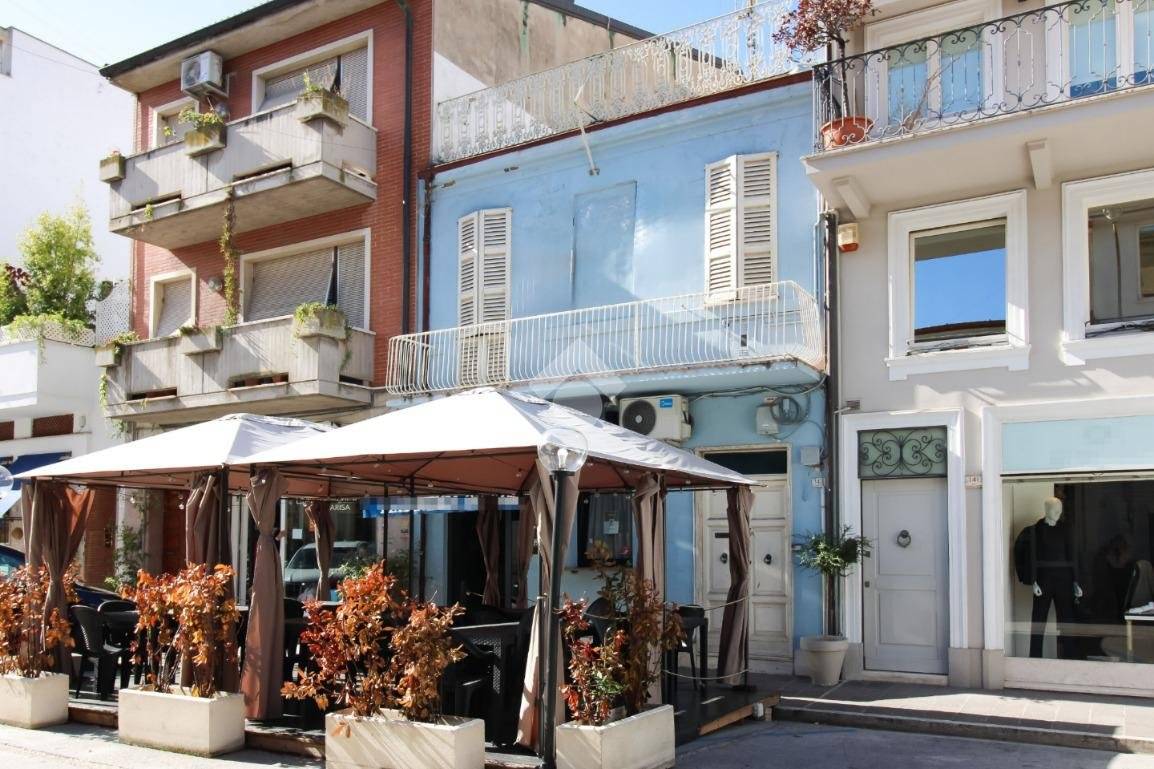 5 bedrooms House in Porto San Giorgio, Italy No. 166462