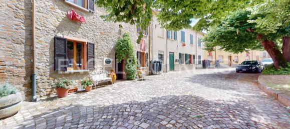 3 chambres Châteaux à Roncofreddo, Italy No. 281472 6