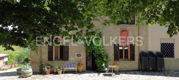 3 chambres Châteaux à Roncofreddo, Italy No. 281472 5