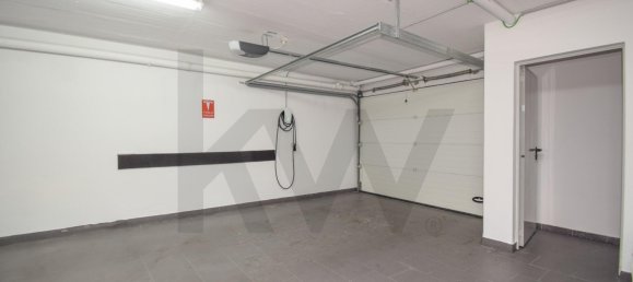 3 bedrooms Villa in Cascais, Portugal No. 202713 26