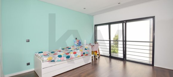 3 bedrooms Villa in Cascais, Portugal No. 202713 14
