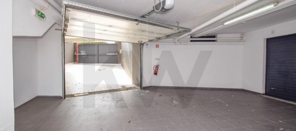 3 bedrooms Villa in Cascais, Portugal No. 202713 27