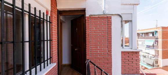 Apartamento de 2 dormitorios en Madrid, Spain No. 172937 40