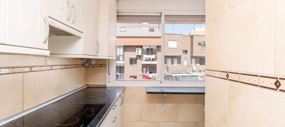 Apartamento de 2 dormitorios en Madrid, Spain No. 172937 12