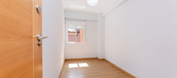 Apartamento de 2 dormitorios en Madrid, Spain No. 172937 25