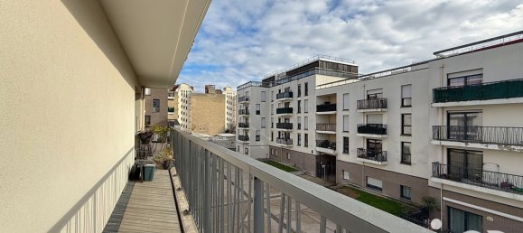 Apartamento de 3 dormitorios en Aubervilliers, France No. 348064 10