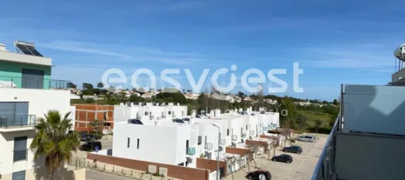 3 chambres Duplex à Quelfes, Portugal No. 60222 10