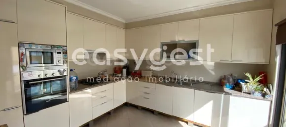 3 chambres Duplex à Quelfes, Portugal No. 60222 24