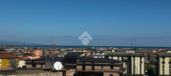 4-salle Appartement à Corigliano Rossano, Italy No. 3069 14