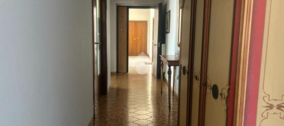 4-salle Appartement à Corigliano Rossano, Italy No. 3069 16