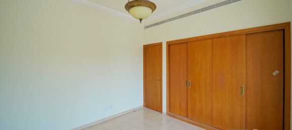 Villa de 4 dormitorios en Arabian Ranches, UAE No. 28753 9